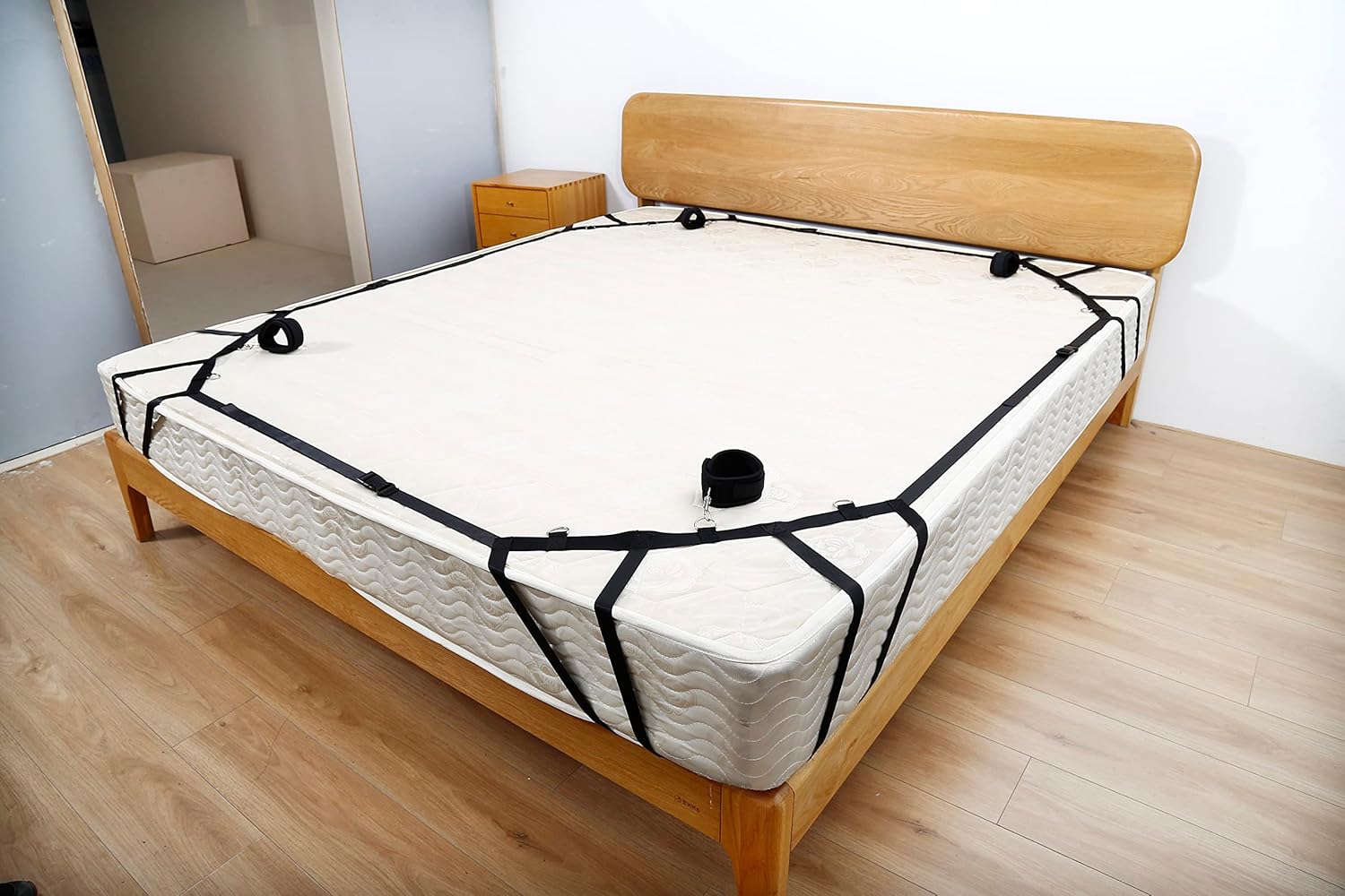 Kit de bondage Bajo Cama – Seguro, Cómodo y Ajustable - Image 8